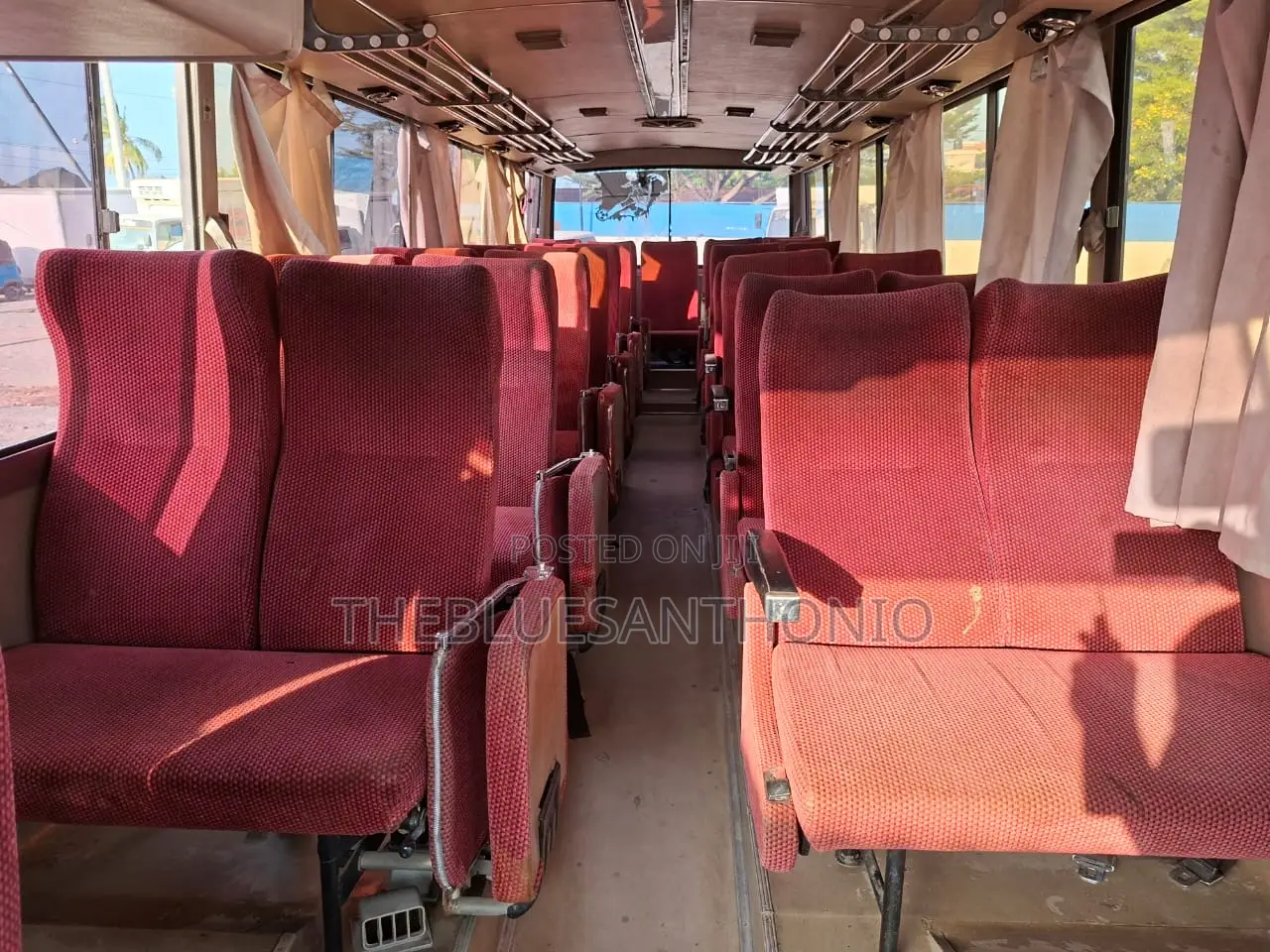 Mitsubishi Fuso Rosa 2000 Blue