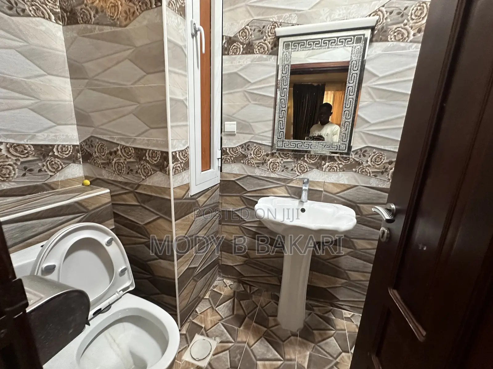 Furnished 3bdrm Apartment in Upanga West for rent