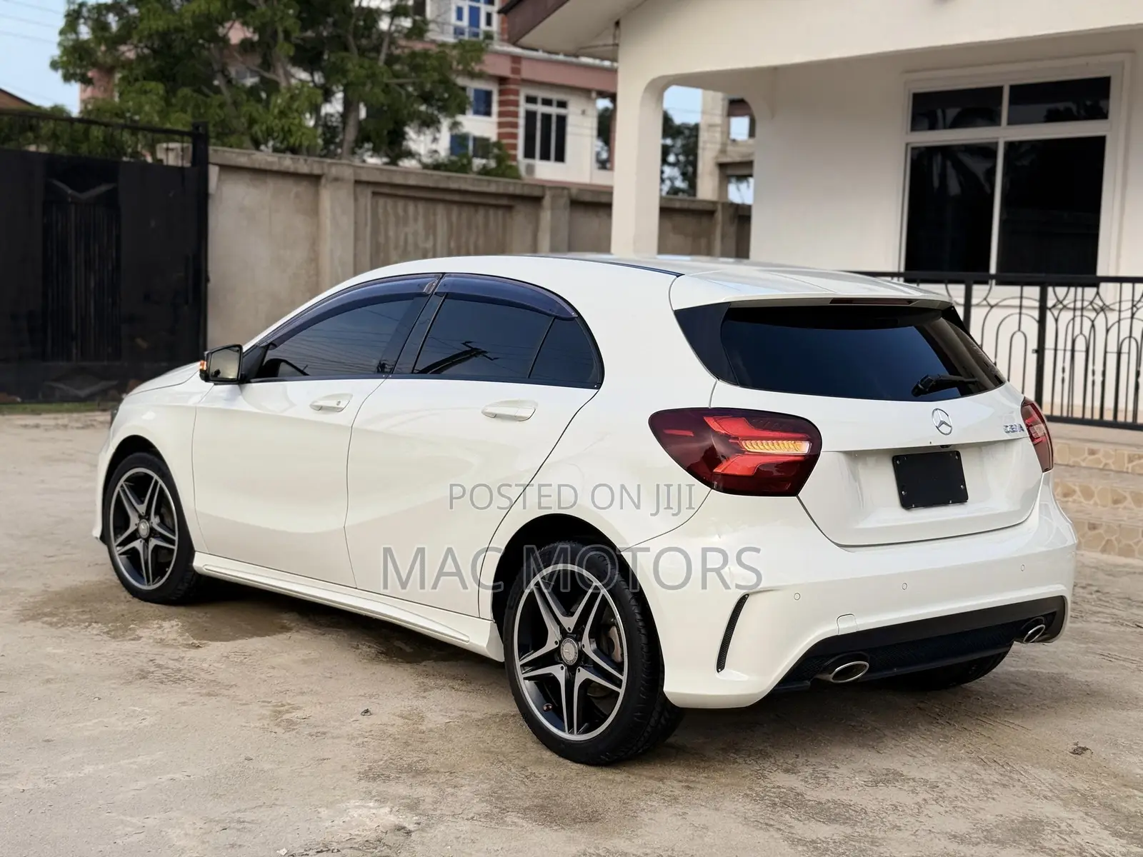 Mercedes-Benz A-Class 2014 White