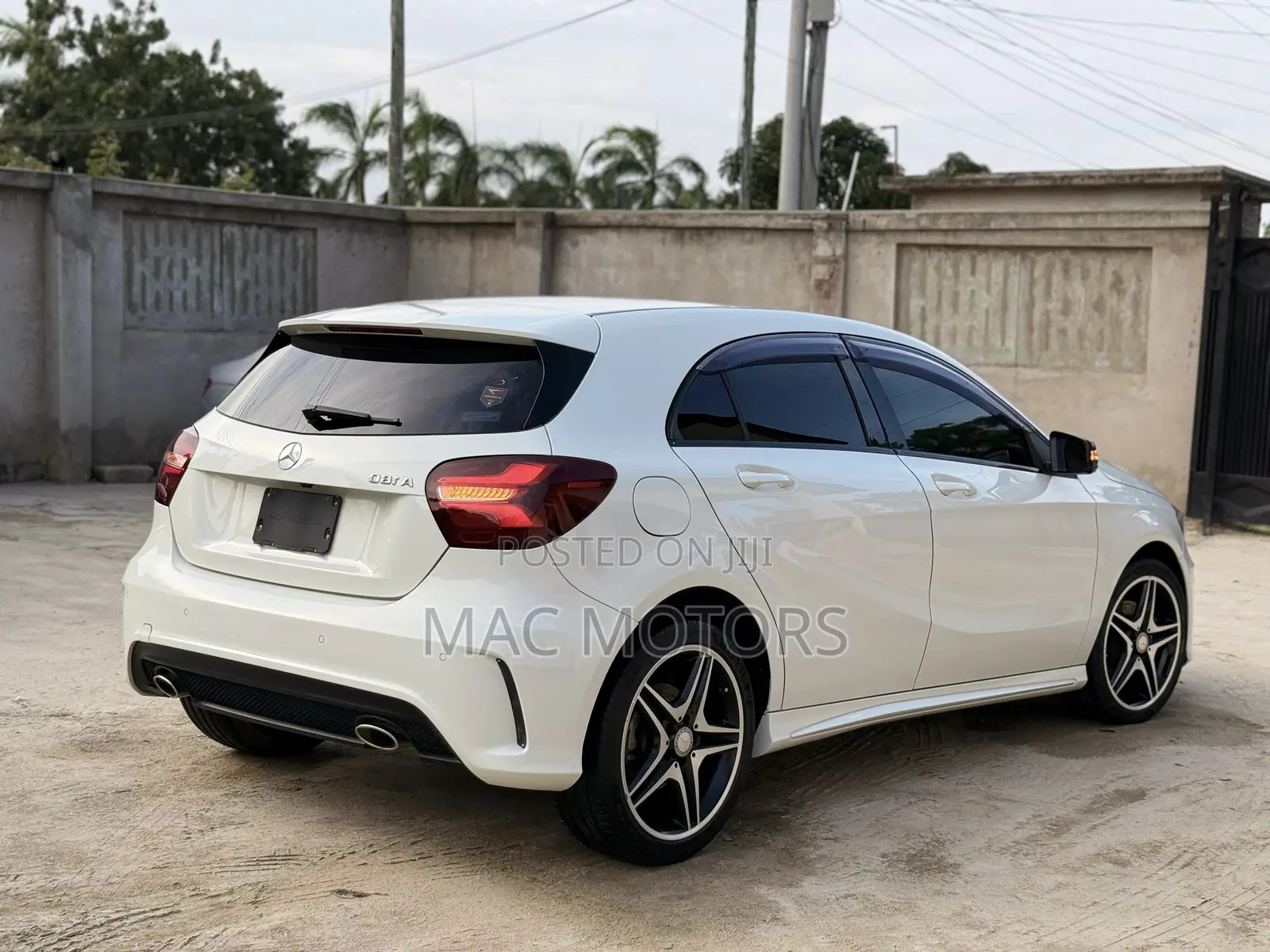 Mercedes-Benz A-Class 2014 White