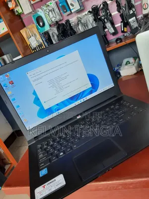 Laptop Toshiba C40 4GB Intel SSD 128GB