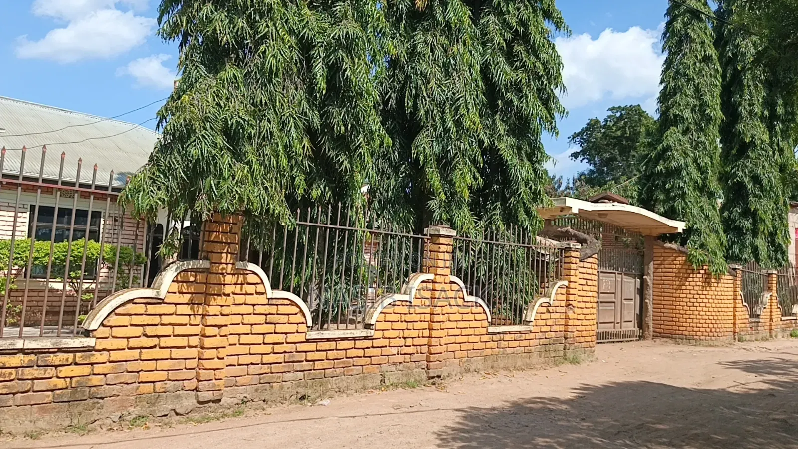 Hostel for Sale Mwanza Saut