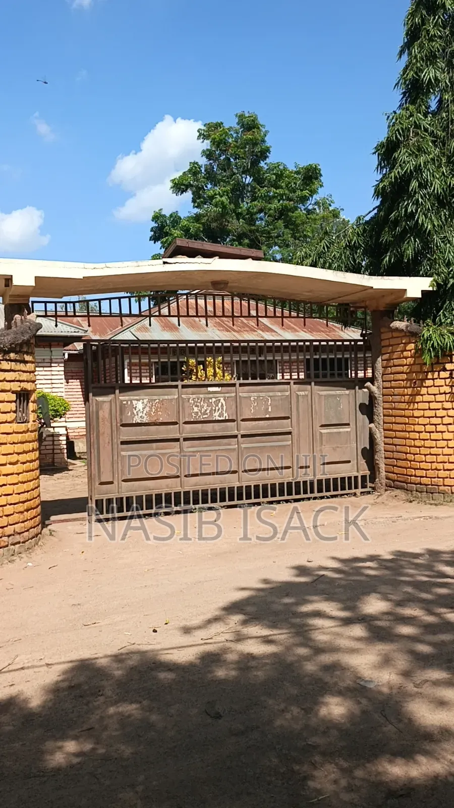 Hostel for Sale Mwanza Saut