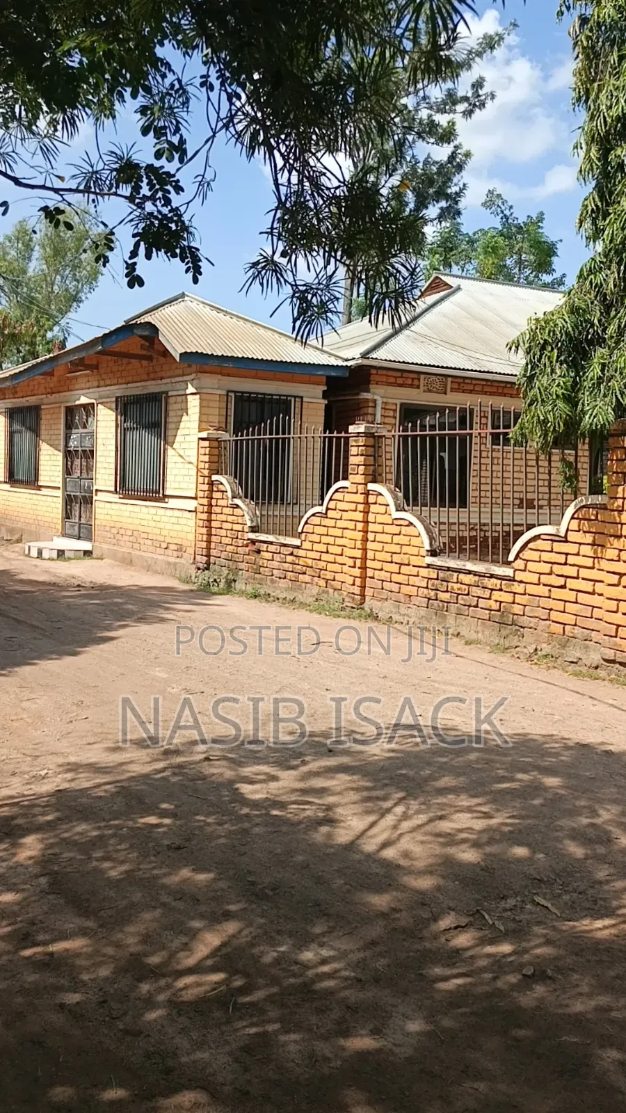 Hostel for Sale Mwanza Saut
