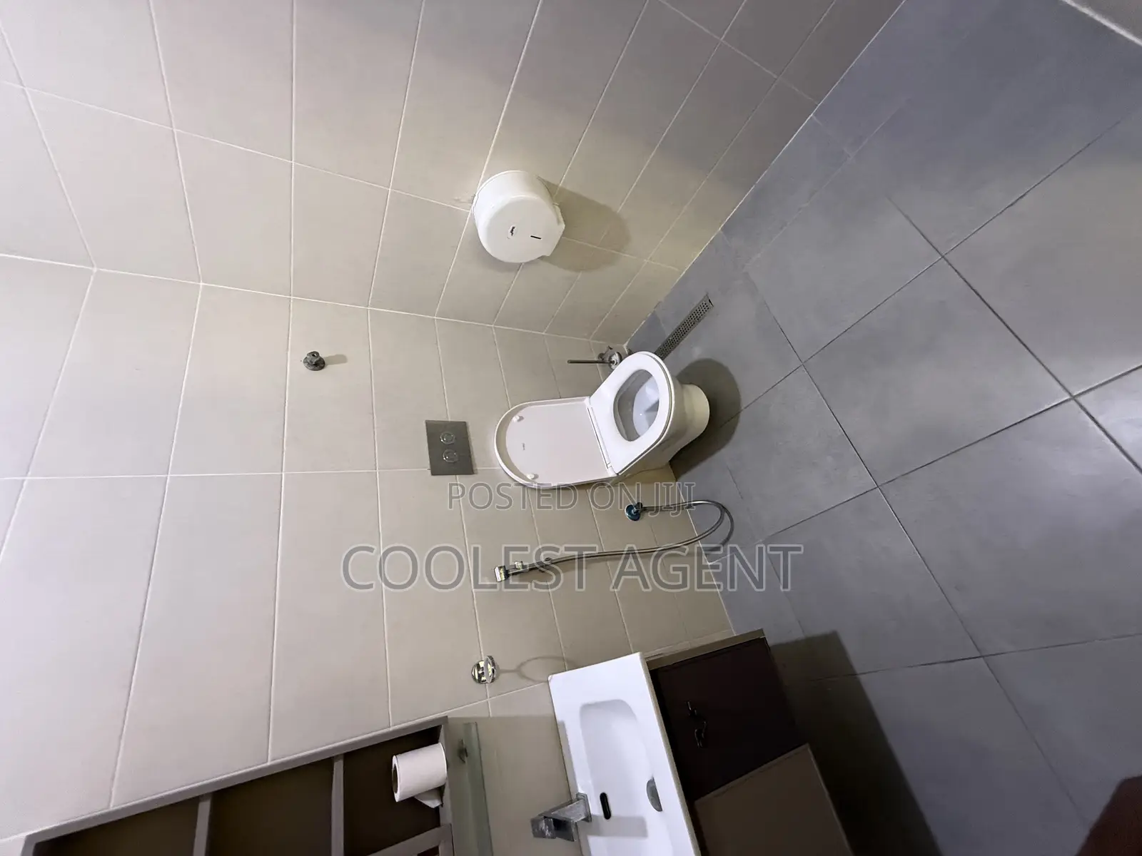 Furnished 2bdrm Apartment in Coolest Estate, Oyster Bay for rent