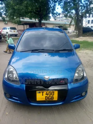 Toyota Vitz 2005 Blue