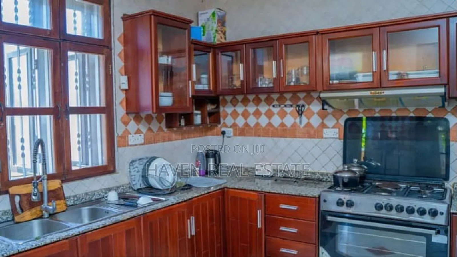 Furnished 5bdrm House in Kunduchi for rent