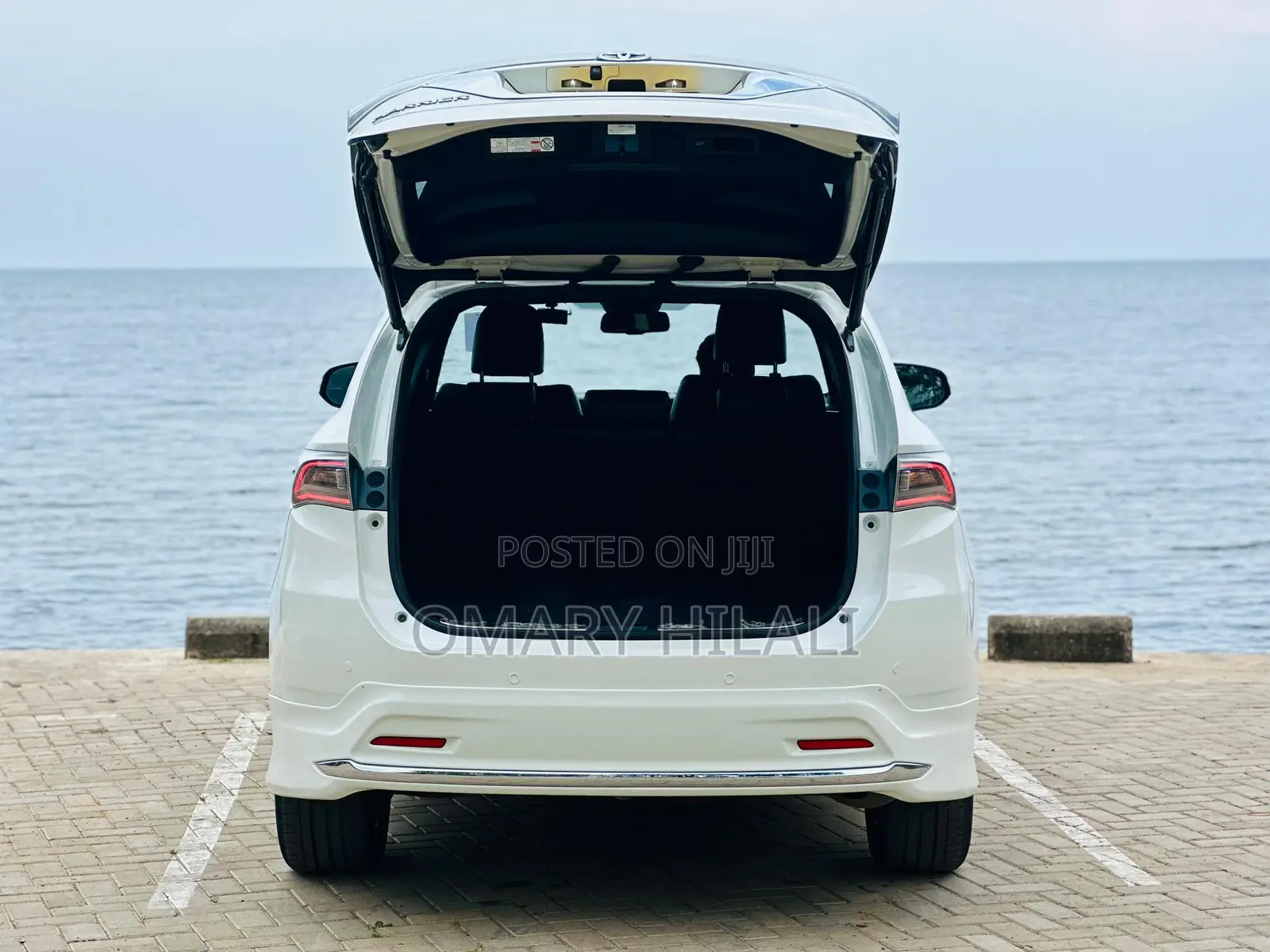 Toyota Harrier 2016 White