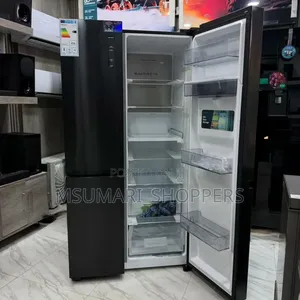 Hisense Side by Side American Doors Refrigerator 631l