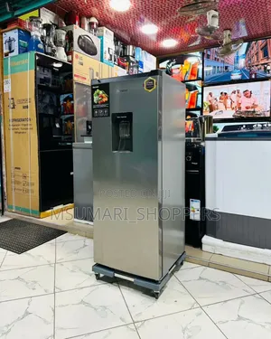 Fridge Nzuri Ya Kisasa Ya Mlango Mmoja Yenye Water Dispenser