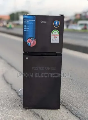 Midea Fridge 128 Liter Black