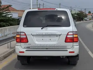 Toyota Land Cruiser 4.5 V8 GXR 2007 White
