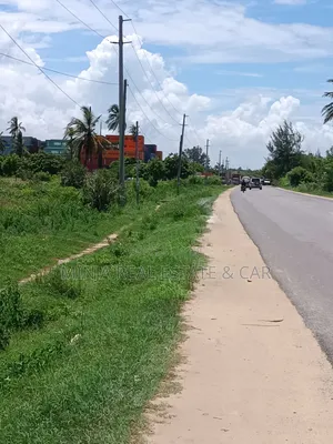 Commercial Plot for Sale or Joint Venture Oysterbay Dar
