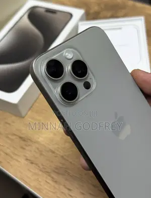 New Apple iPhone 15 Pro Max 256 GB Silver