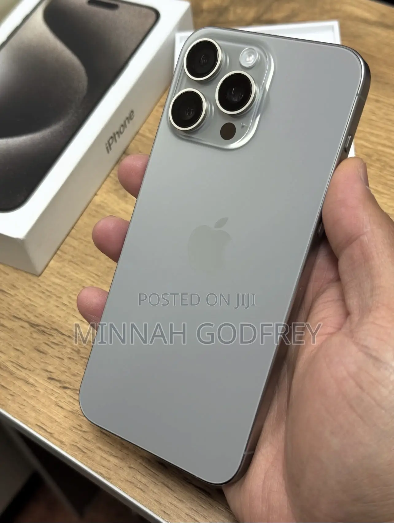 New Apple iPhone 15 Pro Max 256 GB Silver