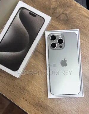 New Apple iPhone 15 Pro Max 256 GB Silver