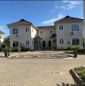 4bdrm Villa in Osterbay, Kinondoni for sale