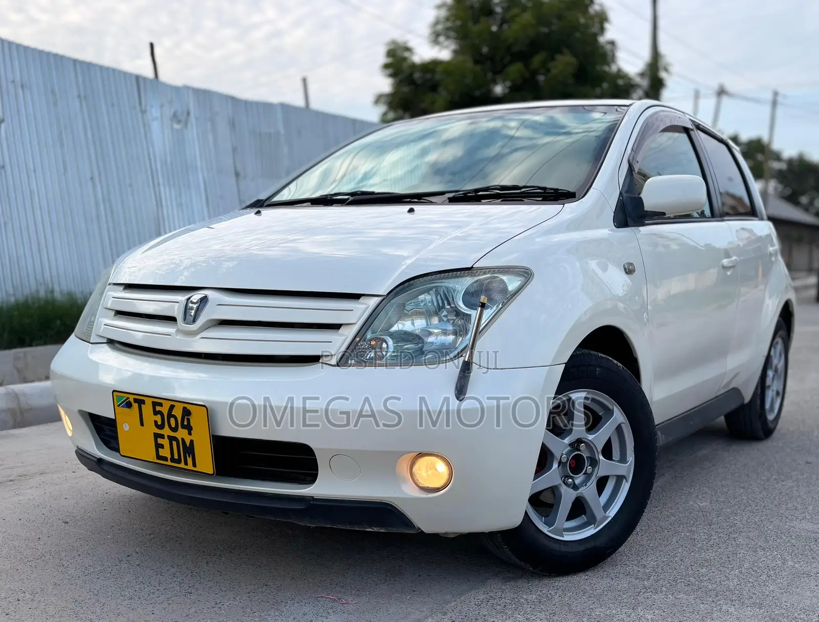 Toyota IST 2003 Pearl