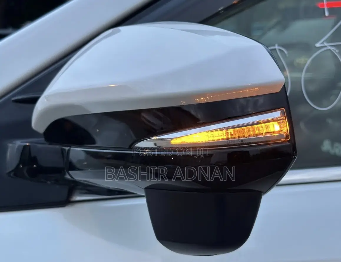 Toyota Harrier 2.0 2016 Silver