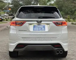 Toyota Harrier 2.0 2016 Silver
