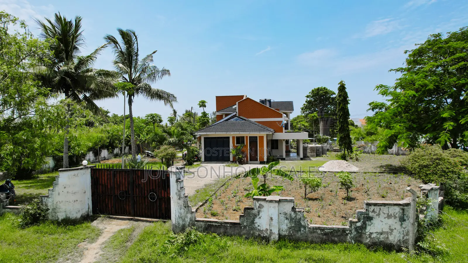 9bdrm House in Kigamboni Plots for sale