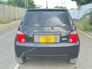 Toyota IST 2006 Black