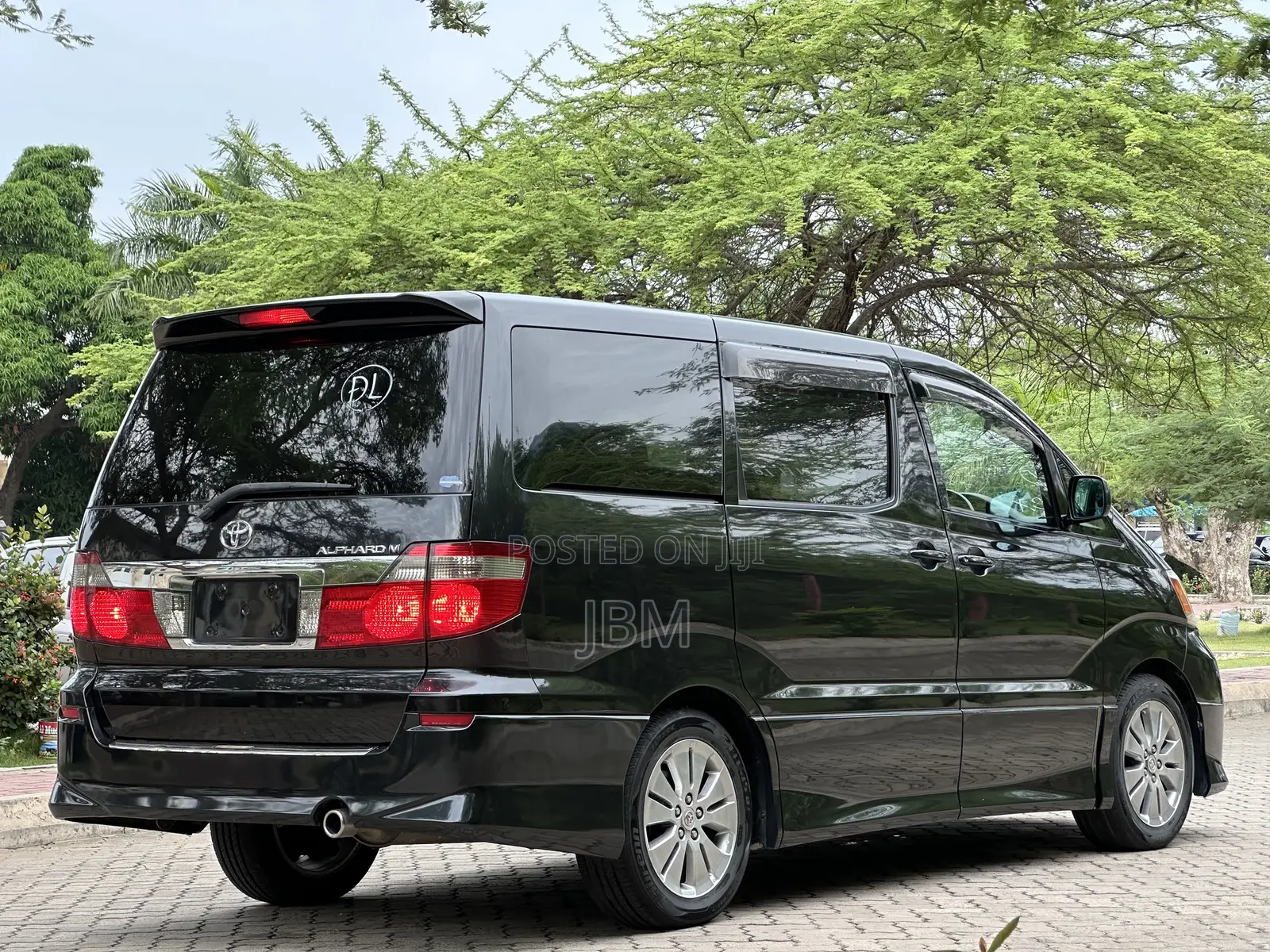 Toyota Alphard 2003 Black