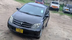 Toyota IST 2004 Black