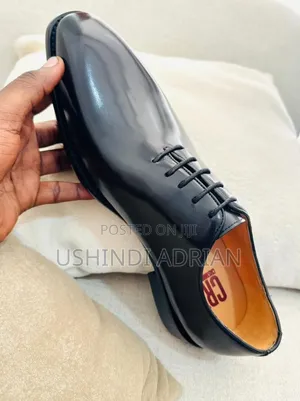 New Collection Imewasili|Viatu Vya Ubora Wa Juu Kabisa|Size: 39–46
