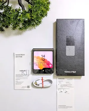 New Samsung Galaxy Z Flip 5 256 GB Black