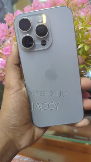 Apple iPhone 15 Pro 128 GB Gray
