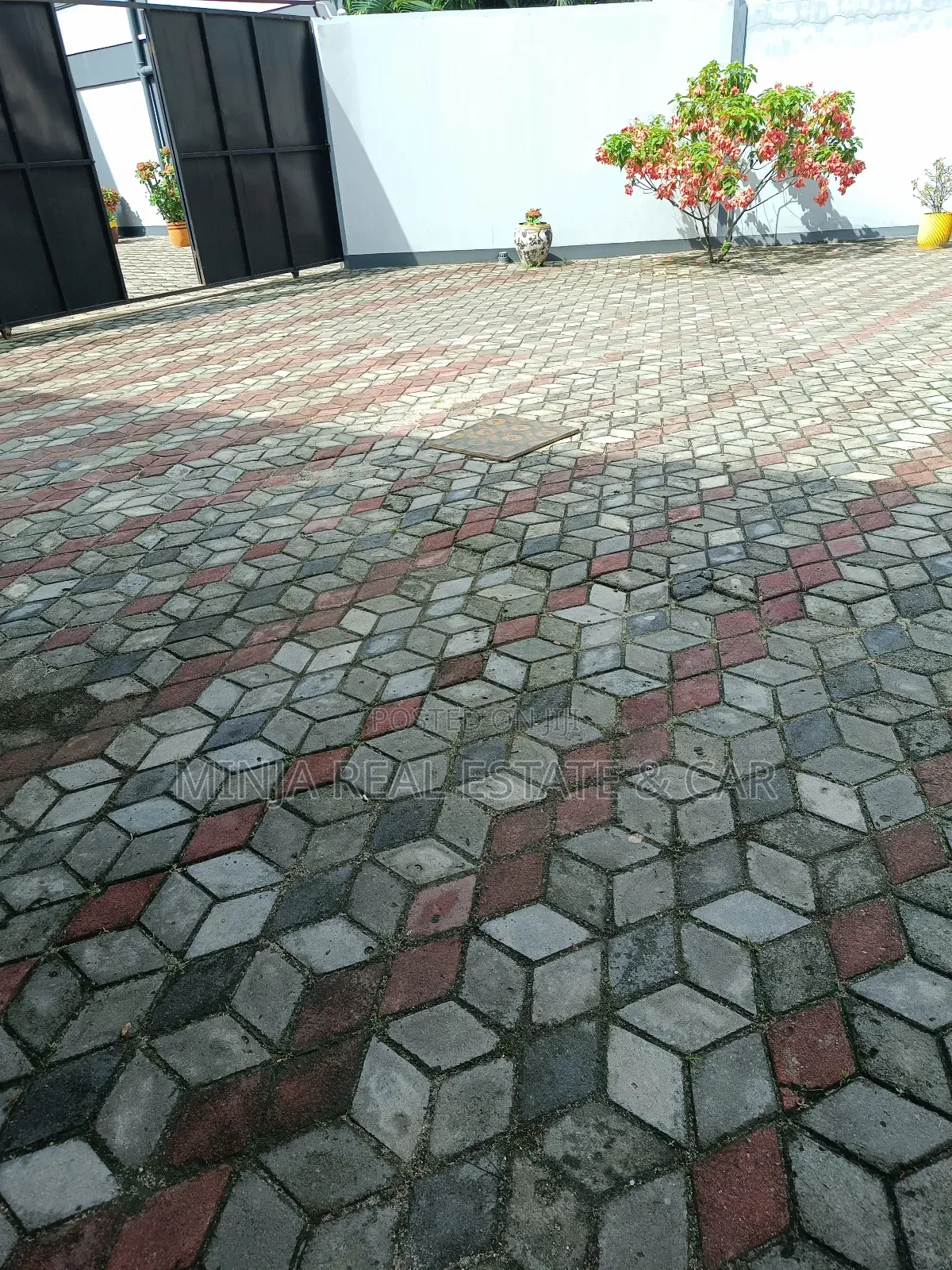 Plot for Sale Masaki Prone Area