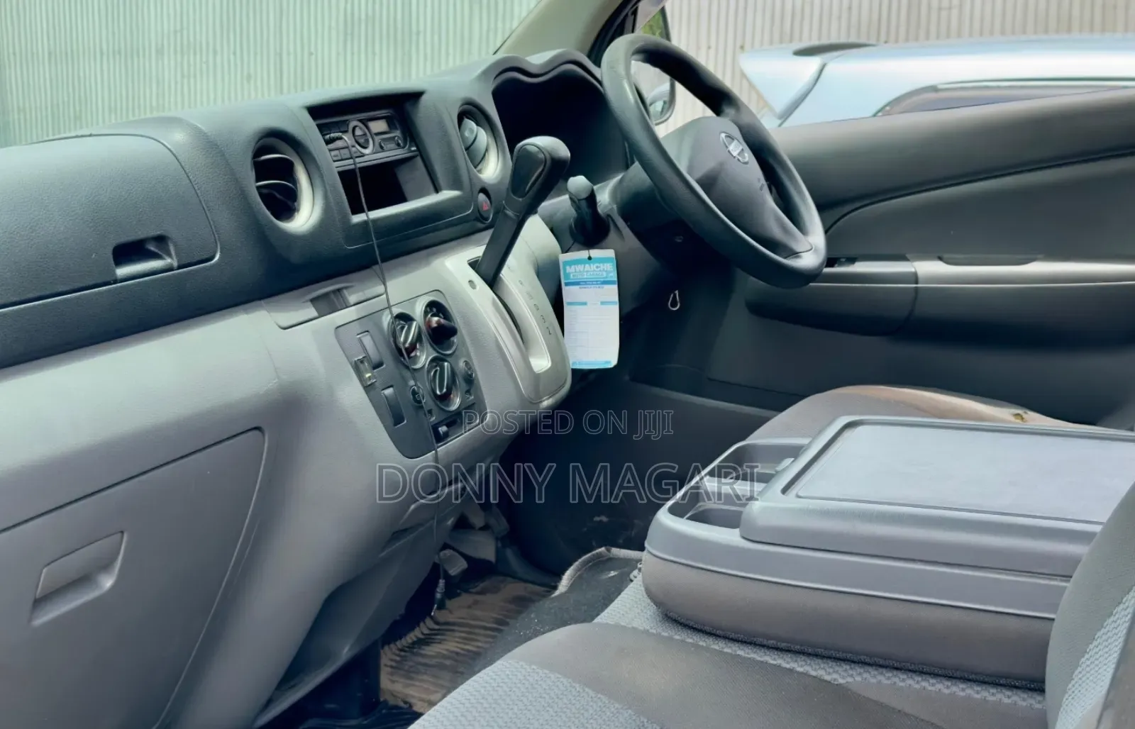 Nissan Caravan (Urvan) 2010 Black