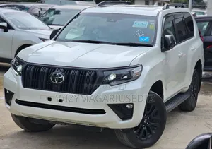 Toyota Land Cruiser Prado 2023 Pearl