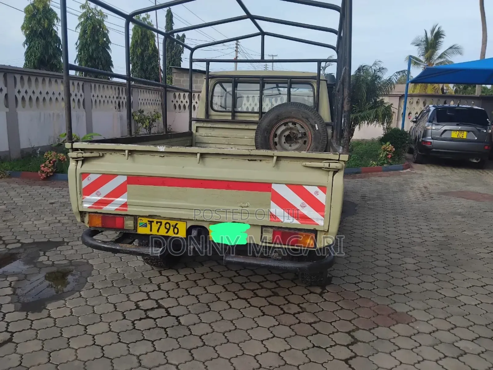 Toyota Land Cruiser 2017 Gold