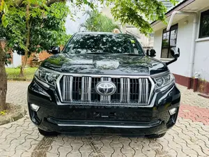 Toyota Land Cruiser Prado 2.8 2019 Black