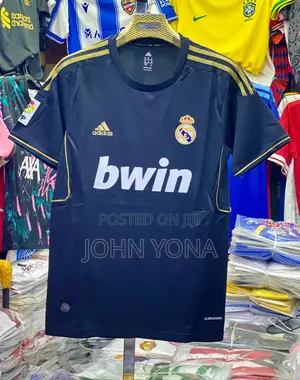 Real Madrid 2011/12 Away Jersey