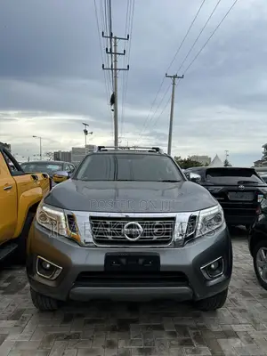 Nissan Navara 2017 Gray