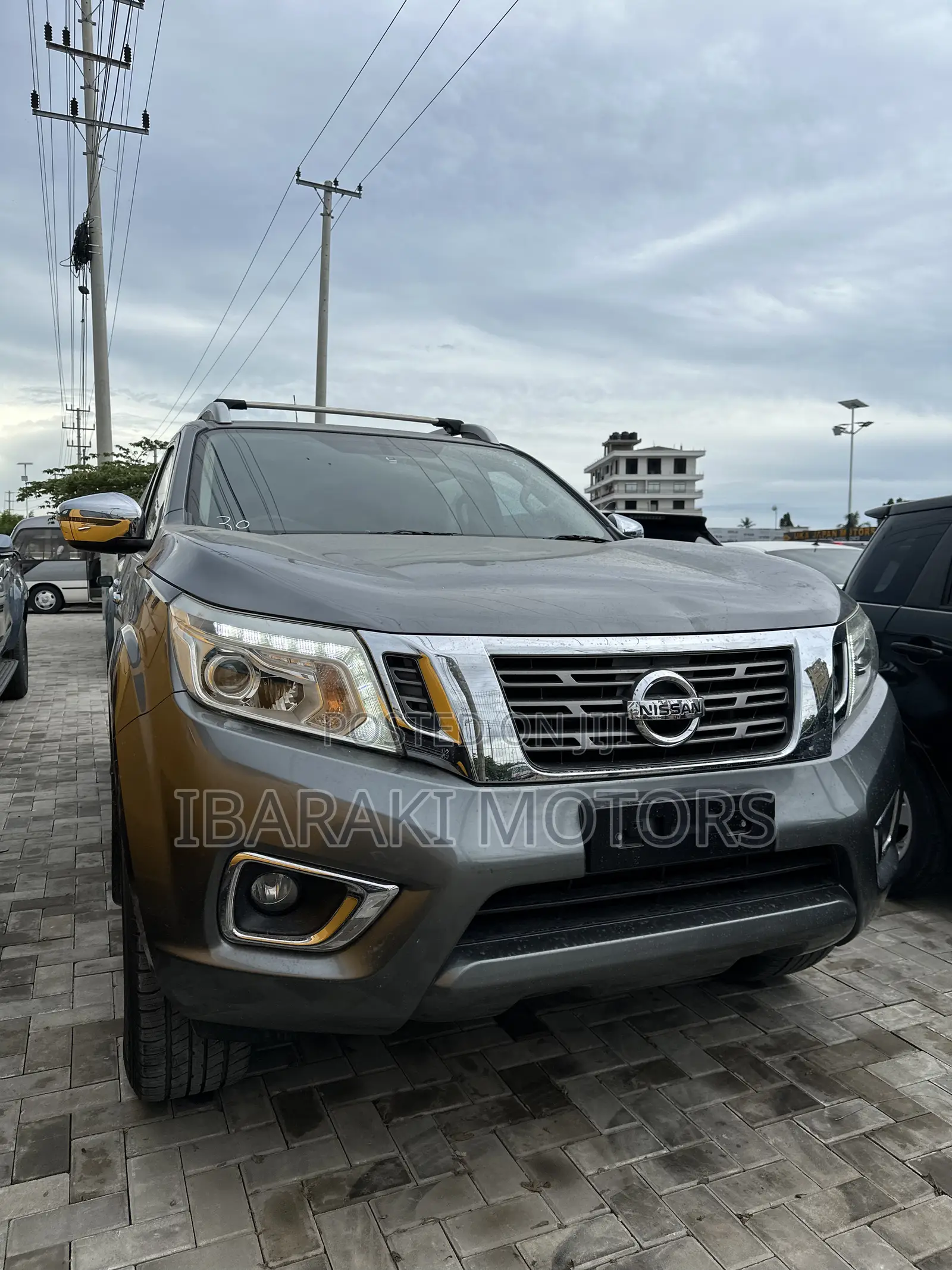 Nissan Navara 2017 Gray
