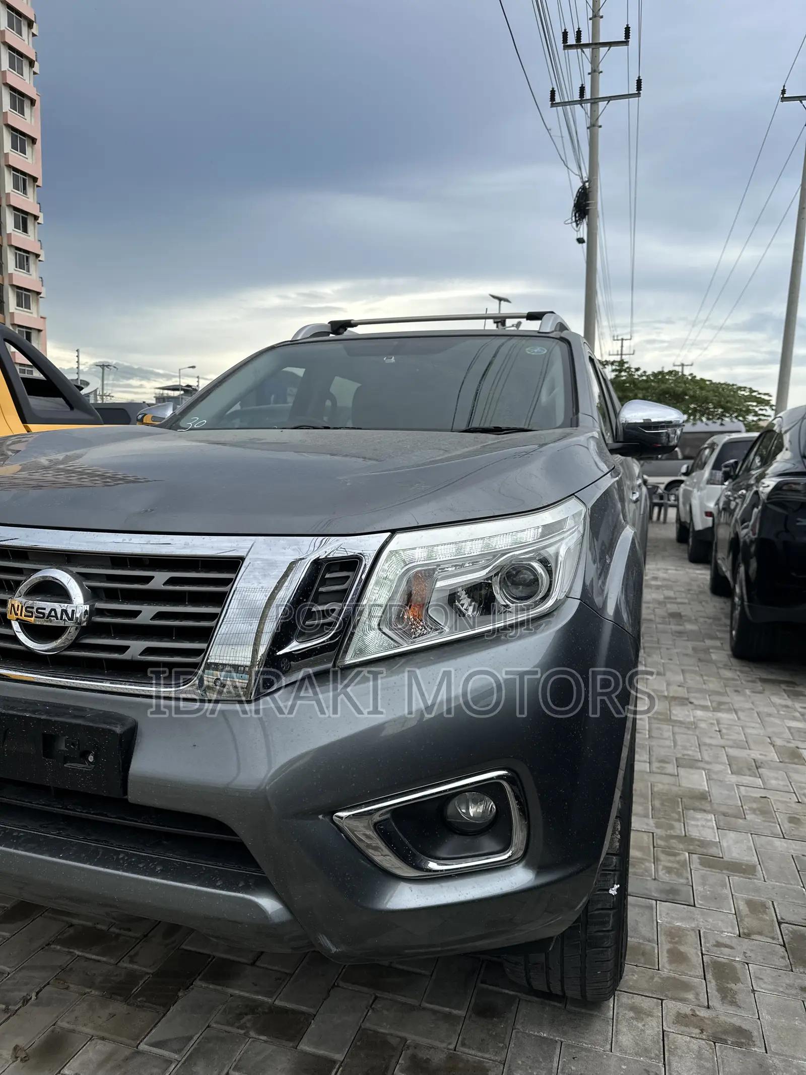 Nissan Navara 2017 Gray