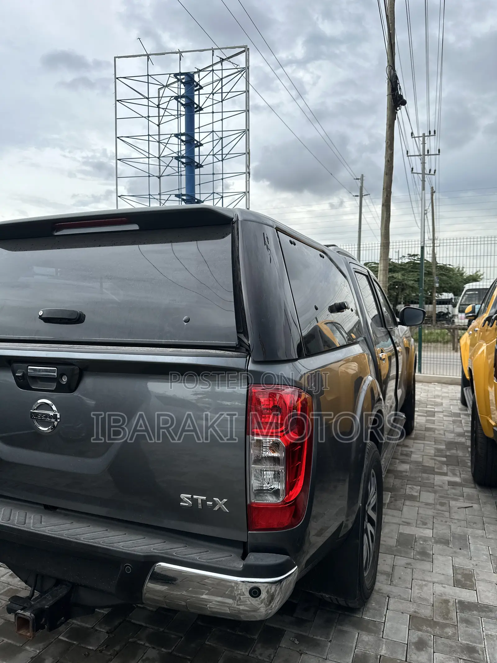 Nissan Navara 2017 Gray