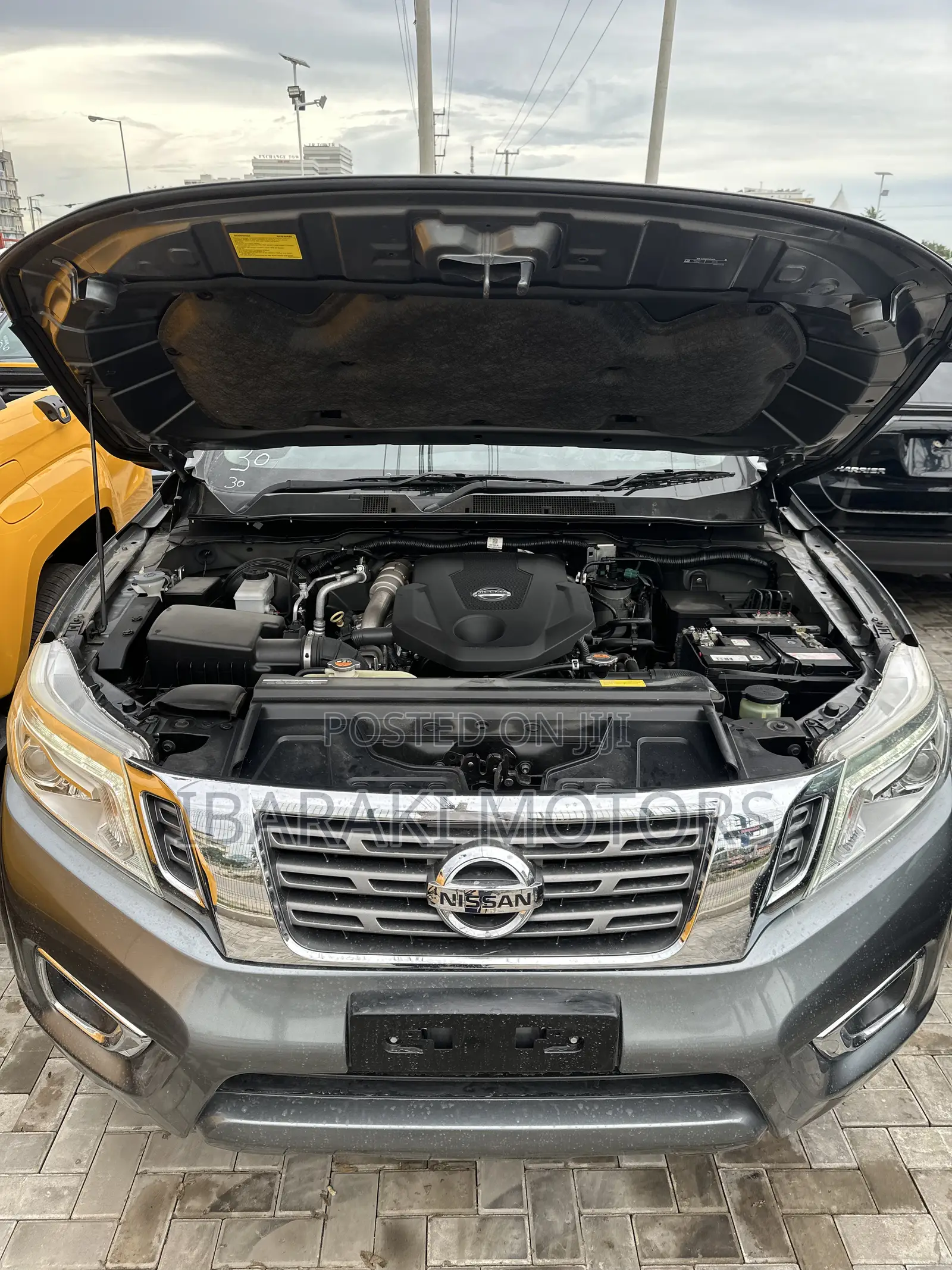 Nissan Navara 2017 Gray