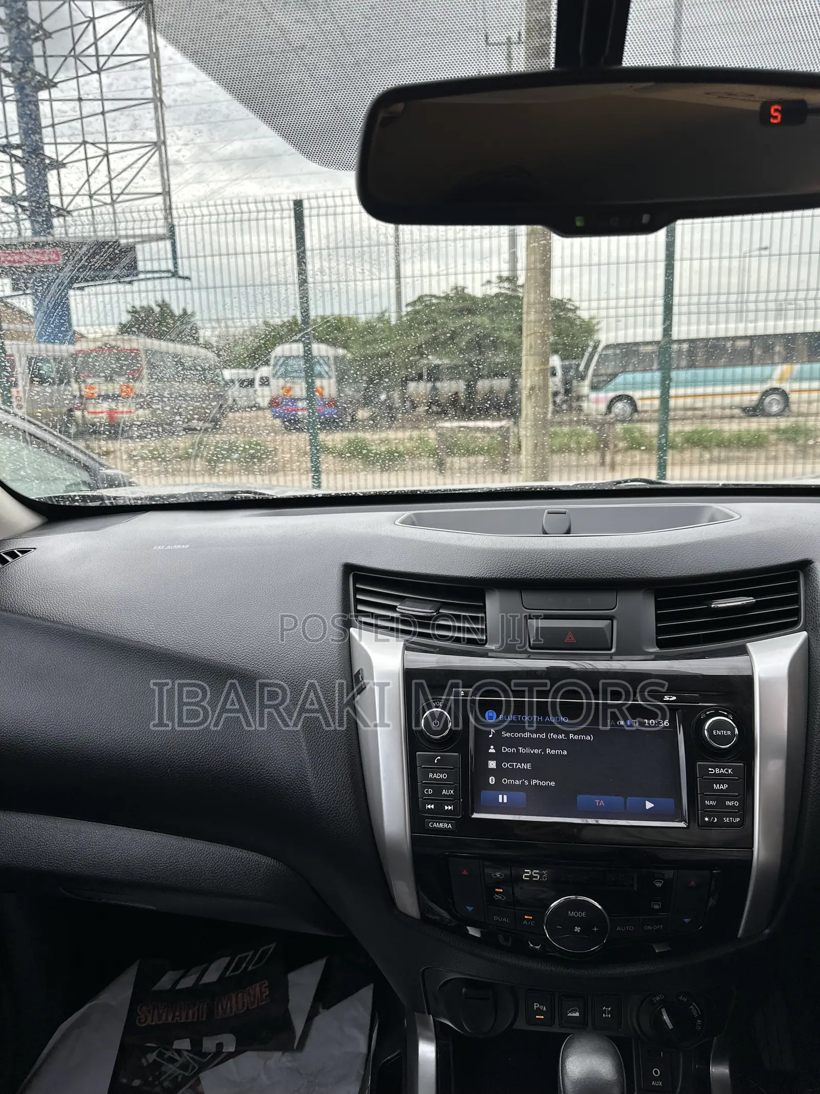Nissan Navara 2017 Gray