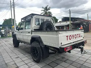 Toyota Land Cruiser 79 Series 2025 Pearl