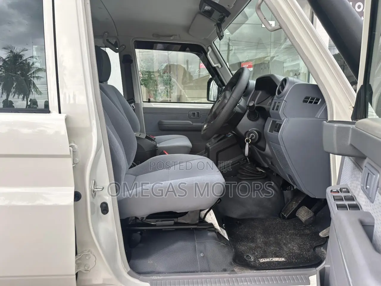 Toyota Land Cruiser 79 Series 2025 Pearl