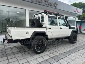 Toyota Land Cruiser 79 Series 2025 Pearl