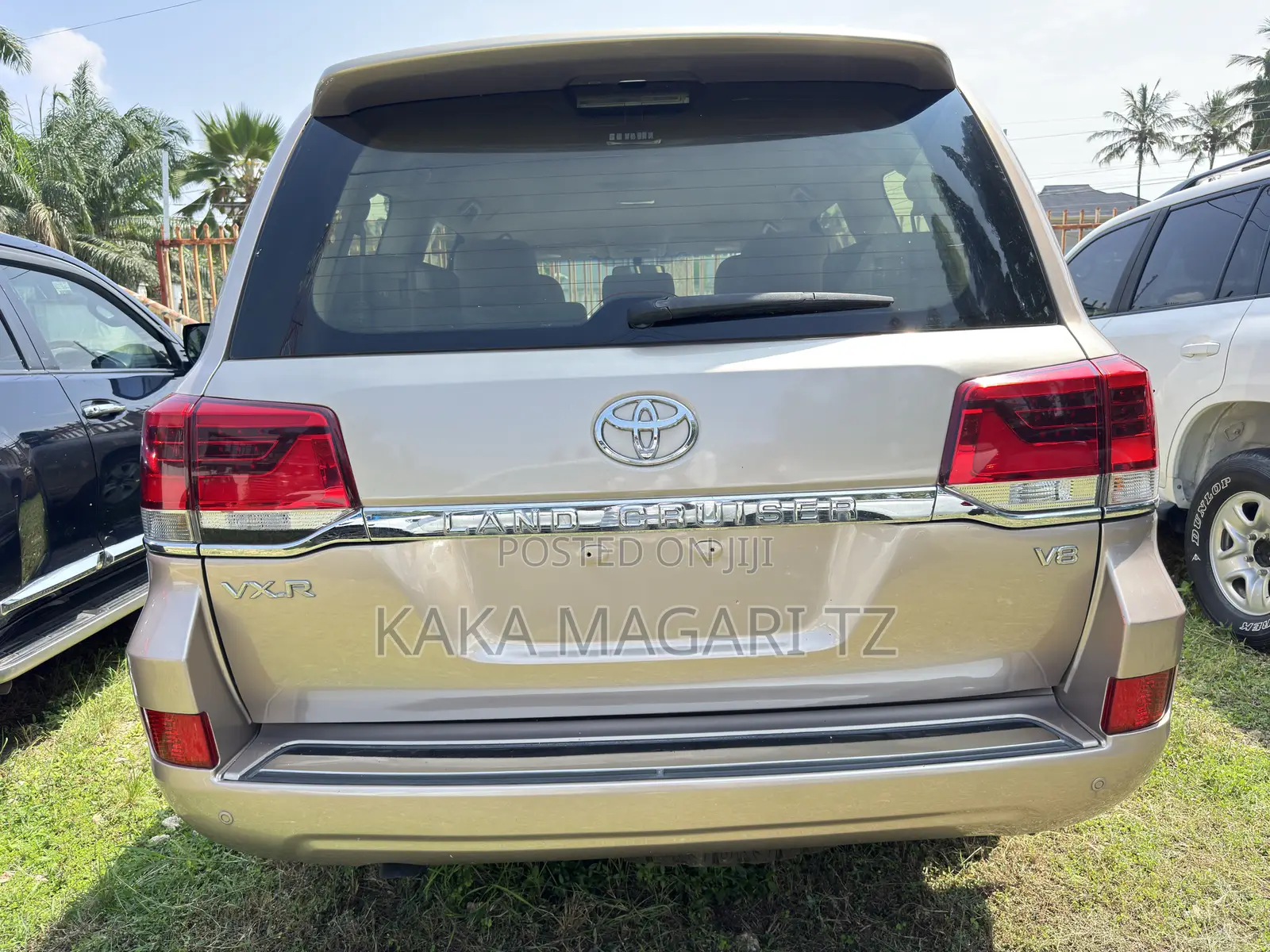 Toyota Land Cruiser 2012 Gold
