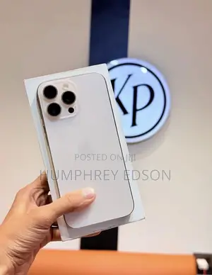 New Apple iPhone 16 Pro Max 256 GB Gold