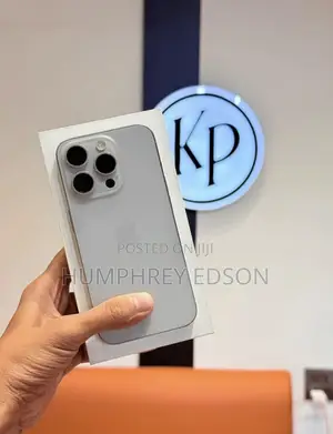 New Apple iPhone 15 Pro Max 256 GB Silver