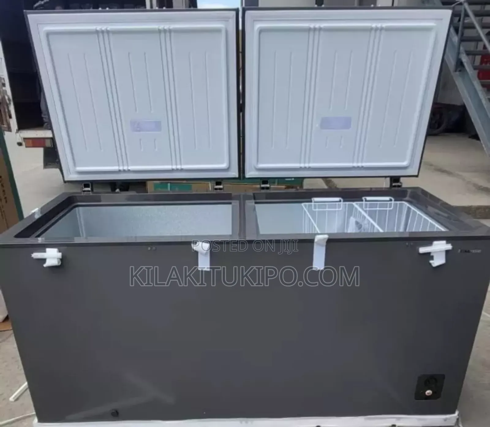 *Hisense Freezer Fc729dd4sa 
Capacity*500l Fc-66dd*